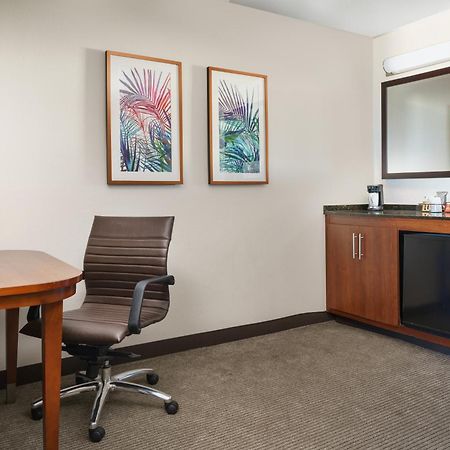 Hyatt Place Fort Lauderdale Airport/Cruise Port Данія-Біч Екстер'єр фото