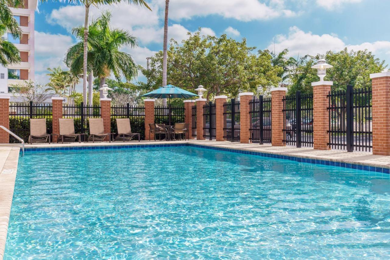 Hyatt Place Fort Lauderdale Airport/Cruise Port Данія-Біч Екстер'єр фото